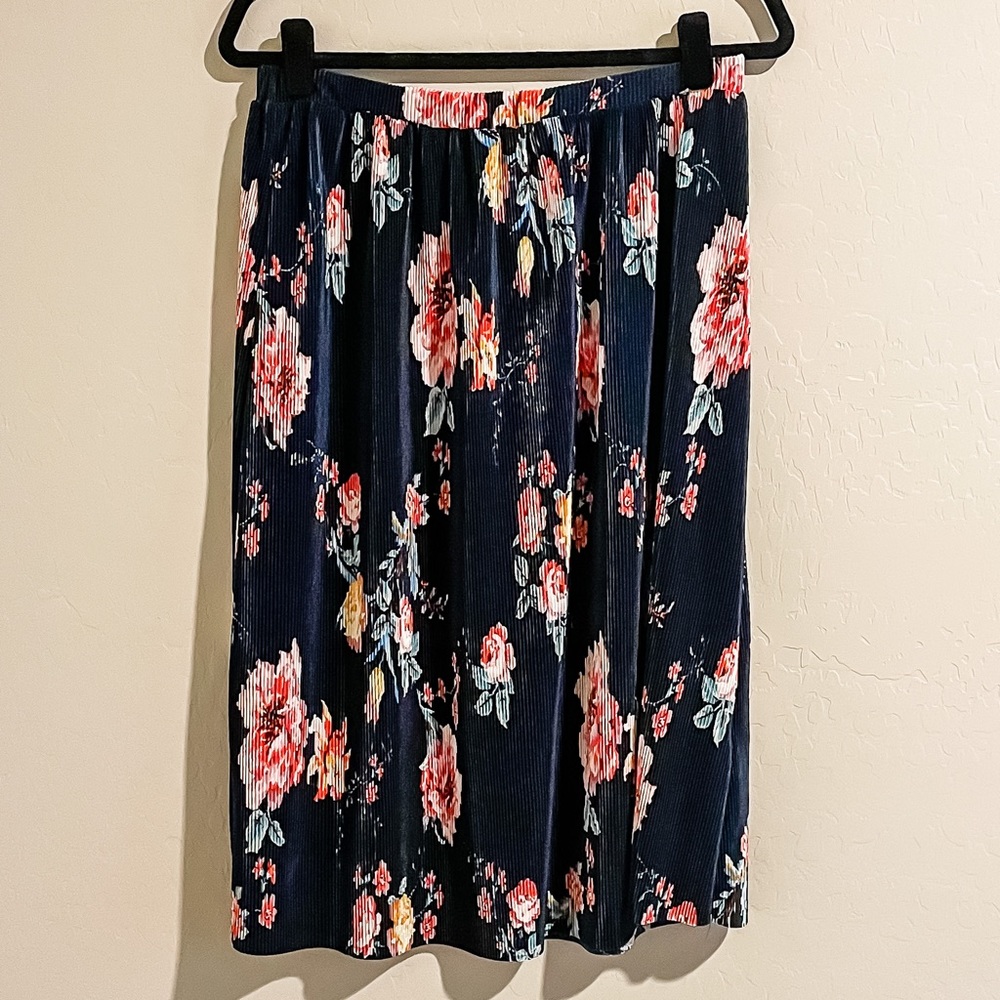 CRESCENT Winona pleated skirt pixel floral skirt
